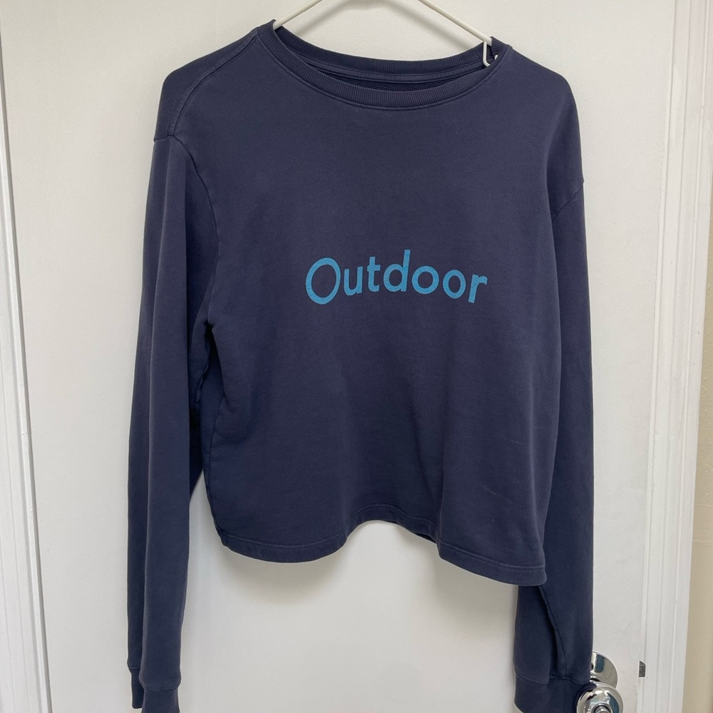 Outdoor Voices vintage cropped crew neck.